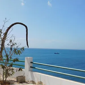 https://casa-marina-las-playas.in-canary-islands.com